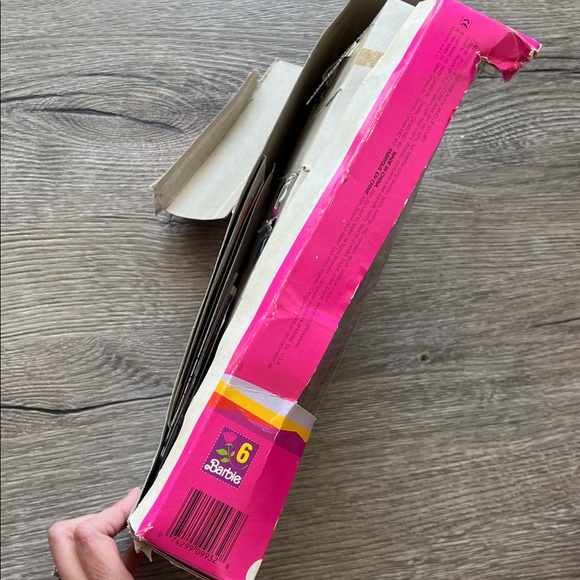 VINTAGE Western Fun BARBIE Mattel 1980’s in original box never removed from card - Picture 8 of 17